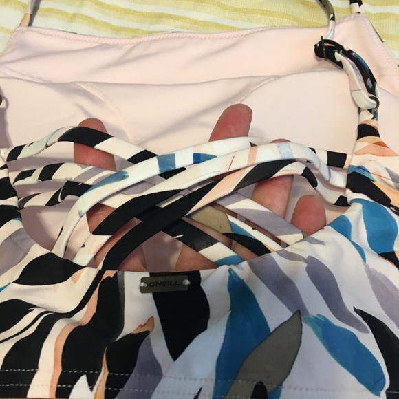 💥5 for $25💥🌺O’Neill Nora Active Bikini Top - Picture 6 of 8